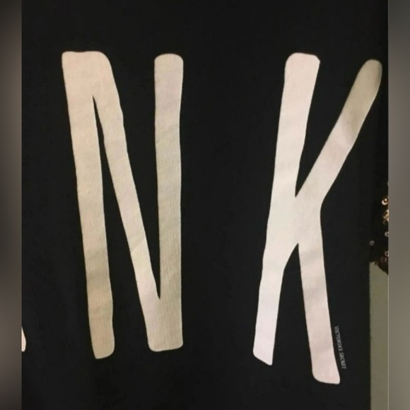 VS PINK Bling y2k tee- like new X-small - Picture 3 of 8